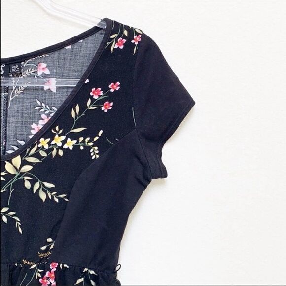 Urban Outfitters Urban Renewal Black Floral Dress - Picture 3 of 5